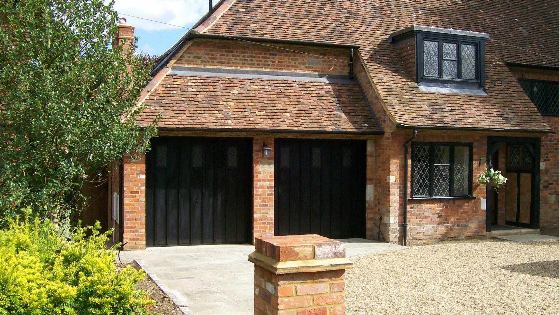 wooden-timber-garage-door wooden-timber-garage-door